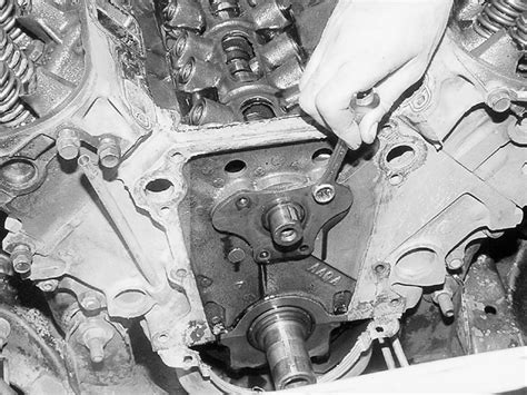 How To Install A Hotter Camshaft - Mopar Muscle Magazine