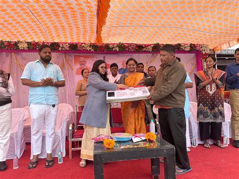 Developed Bharat Sankalp Yatra reached Malpur | વિકસિત ભારત સંકલ્પ ...