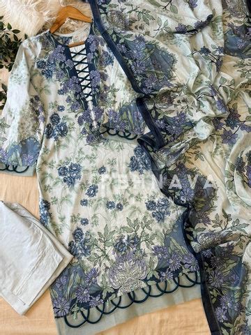 Floral neckline suit with dupatta – Pehnava Lawns