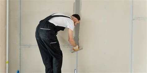 Fixing Plaster Walls 的图像结果