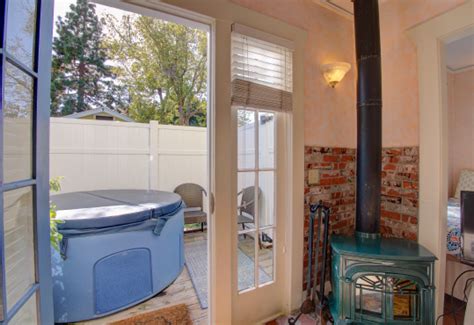 Wood Thrush Cottage Santa Barbara | Private Cottages Santa Barbara