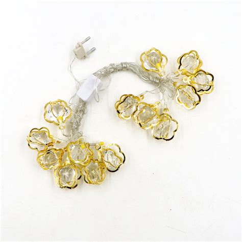 Diamond-in-Flower 14 LED Golden String Lights