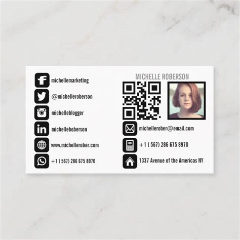 Business Cards with Social Media Icons 的图像结果