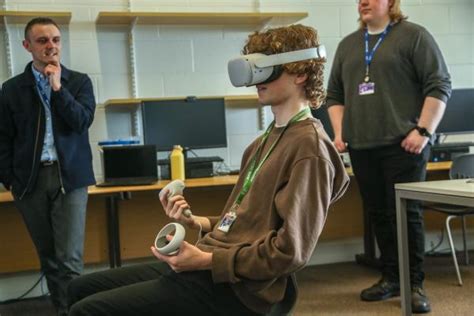 Colleges with Virtual Reality Program 的图像结果