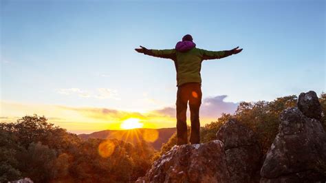 15 Beautiful Quotes That Will Help You Stop Taking Things Personally