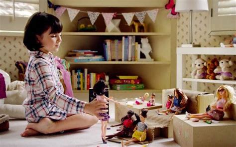Going Viral: New Barbie commercial inspires little girls to be anything ...