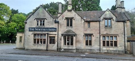 THE NORTHEY ARMS INN (Box) - Inn Reviews, Photos, Rate Comparison ...