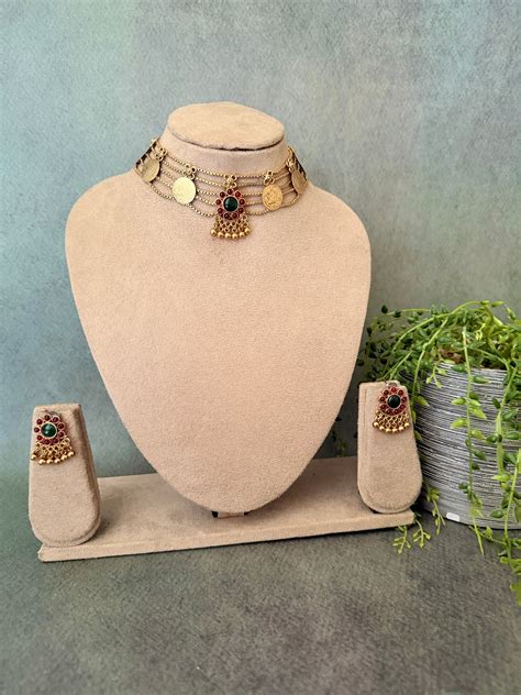 Kaashu x Flora Layered Choker – Ohbyozy