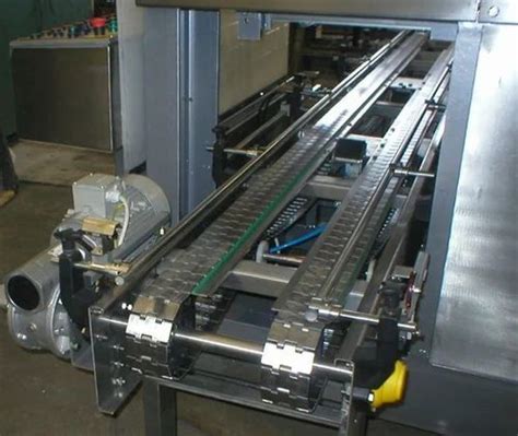 Stainless Steel Conveyors - SS 304 Conveyors Manufacturer from Rau