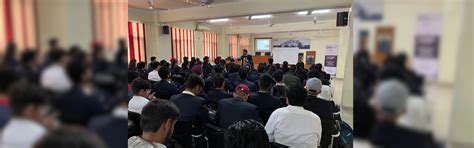 Applied Sciences department organized an Expert talk on Nanophysics in ...