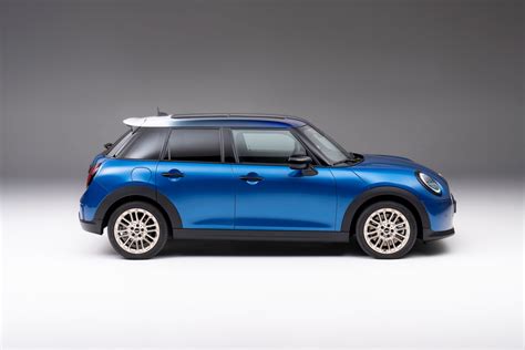 Mini Cooper 4 Door