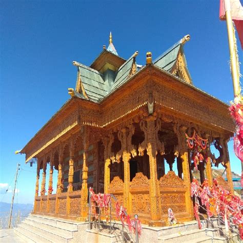 मतियाना का बर्फीला नजारा आपका दिल जीत लेगा