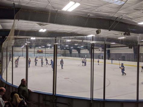 Carmel Ice Skadium - Photos | Playeasy