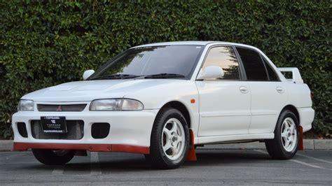 1994 Mitsubishi Lancer Evolution II GSR Lets You Live Your WRC Dreams