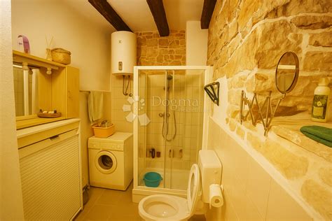 Tradicionalna istarska kuća u blizini Poreča, kuća, površina 192m2