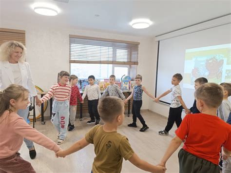 КЛАССНАЯ КЛАССИКА Трям! Здравствуйте! Так началось путешествие в страну ...