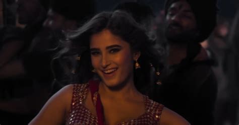 ‘Why Raveena, why?’: Fans divided over Rasha Thadani’s new dance track ...