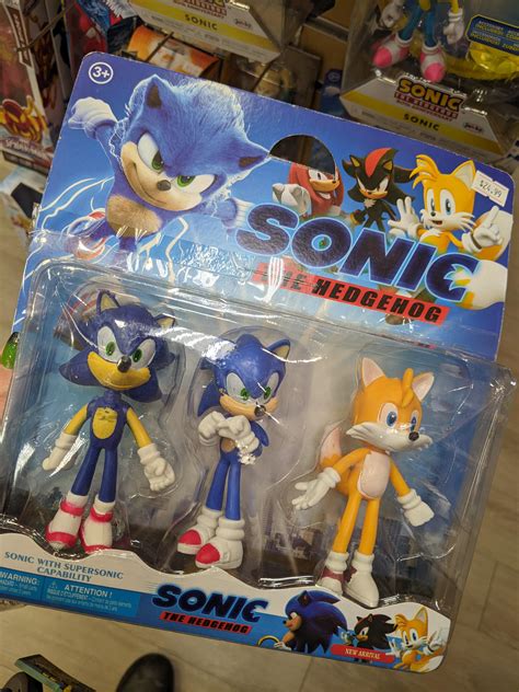 Found this super legit sonic toy in the wild : r/crappyoffbrands