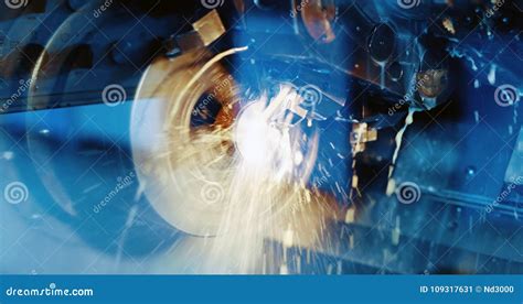 Overworked Factory Worker 的图像结果