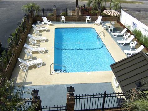 TRAVELERS INN & SUITES (Sumter) - Hotel Reviews, Photos, Rate ...