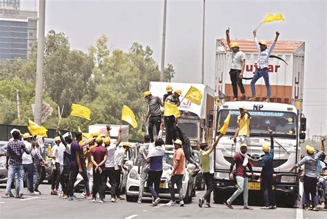 Chaos during Ahir protest, police lodges FIRs for ruckus on road