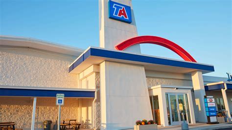bp leans into convenience and mobility across US, agrees to purchase leading travel center ...