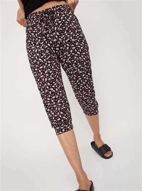 Buy Women Ditsy Printed Knit Capris Online at just Rs. 449.0 ...