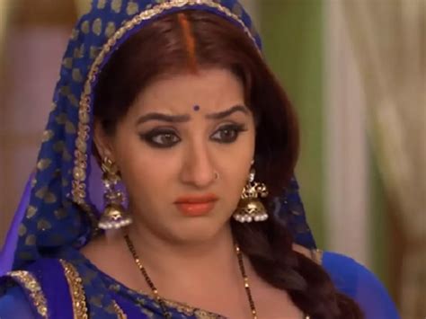Telly Actress Shilpa Shinde Negates Rumours Of Participating In Bigg ...