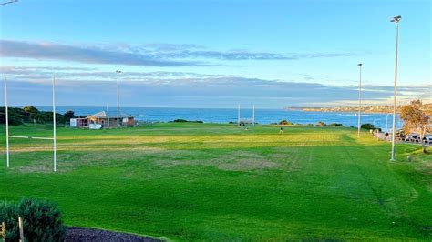 Burrows Park Sportsfield 的图像结果