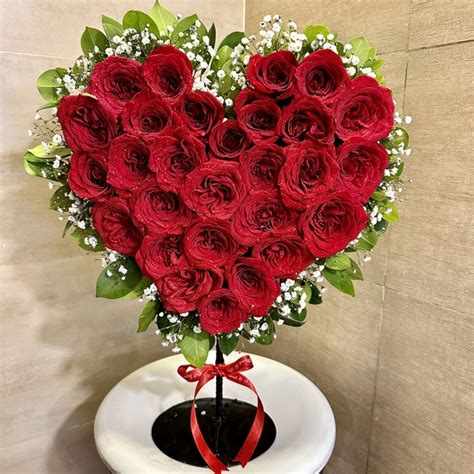 Heart Shape Arrangement of Roses - DP Saini Florist & Baker's