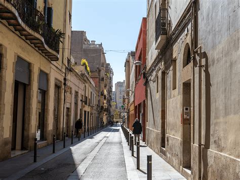 Negocios en la Calle de Santa Eugenia: Una guía completa ...