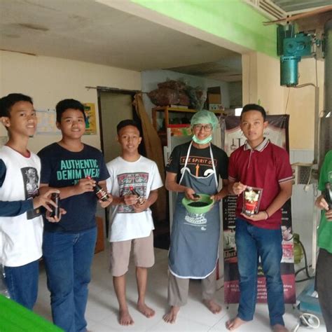 KERUPUK KULIT IKAN MALANG - Restaurant Reviews, Phone Number & Photos ...