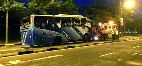 Bus Driver Suffers Major Heart Attack While Driving, Stops Bus At The ...