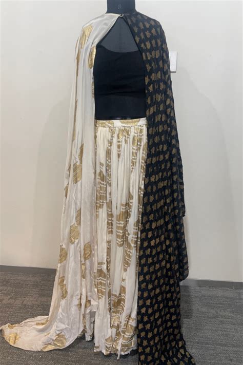 Masaba Black and White Cape Set – Kuro Clothing India