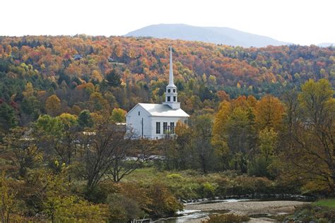 The 50 Most Beautiful Small Towns in America | Small towns, New england ...