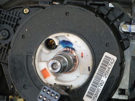 Cleaning a Clock Spring 的图像结果