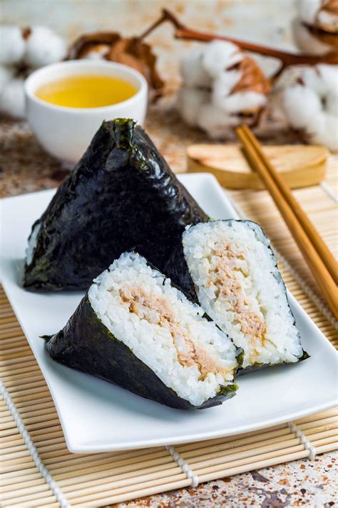 kalori onigiri