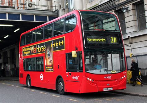 London Bus Routes | Route 211: Hammersmith - Waterloo