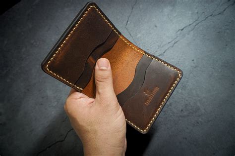 Bi-Fold Wallets – Indian Leather Company