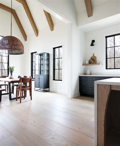 What is Oil Finished Hardwood Flooring? - Plank and Pillow