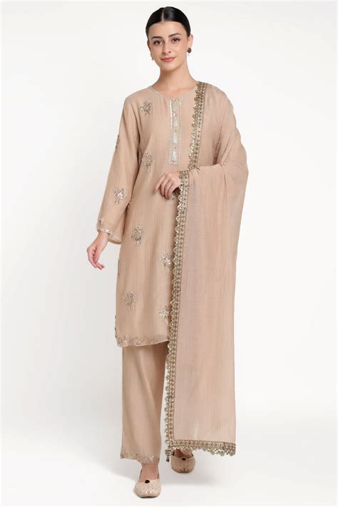 Buy Beige Noor E Bow Kurta Set | By Summer – Summer By Priyanka Gupta