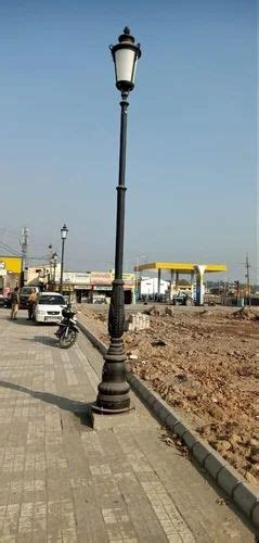 Cast Iron Pole and Victoria pole Manufacturer | Mannat Industries ...
