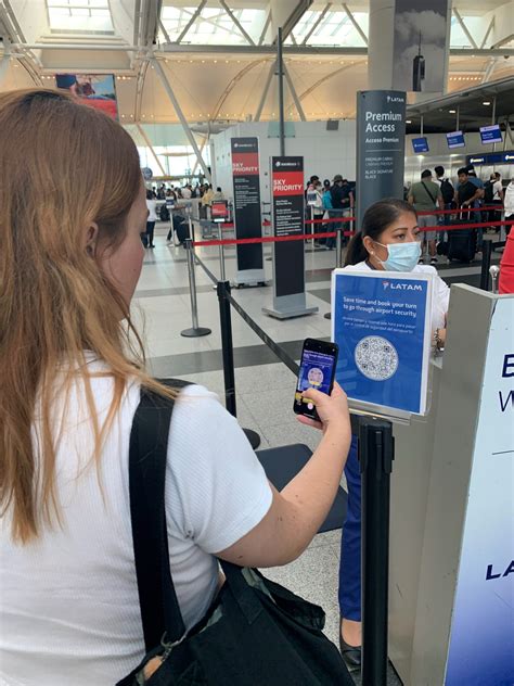 LATAM adota gerenciador de fila e reduz em 85% o tempo de espera na ...