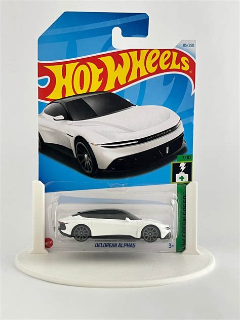 DELOREAN ALPHAS - BLISTER DAMAGE – Its Fun