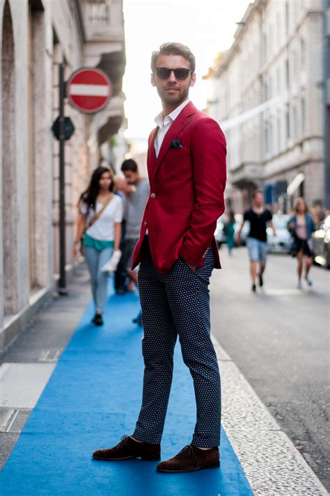 Parisian Gentleman: the red sport coat
