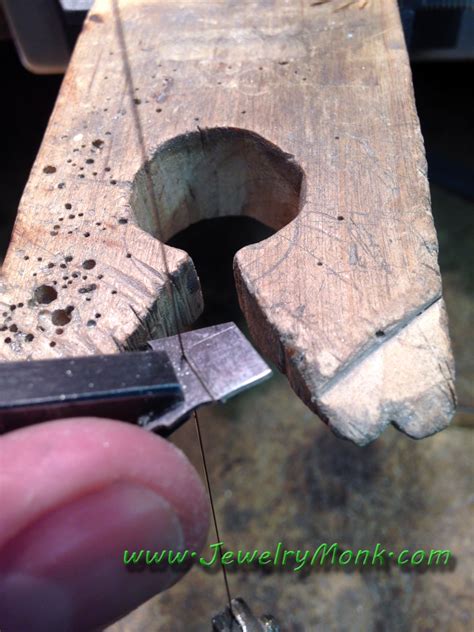 Making Bezel Jewelry 的图像结果