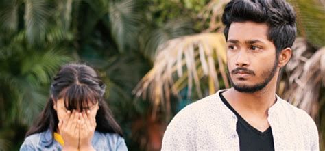 Wrong Relationship मध्ये असल्याची जाणीव करुन देणाऱ्या 4 गोष्टींवर बोलू ...