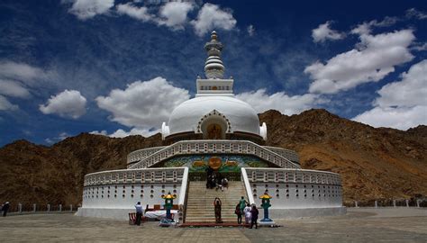 LADAKH… A land that surprises you each moment!!!