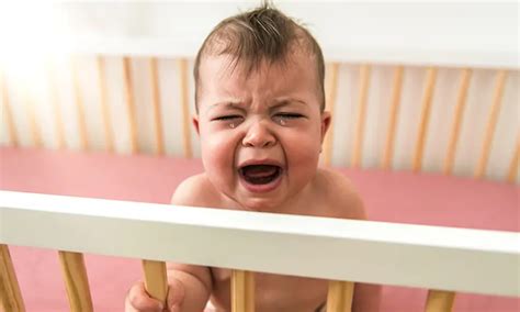 Baby Nightmares: Signs, causes, and treatment | Pampers India