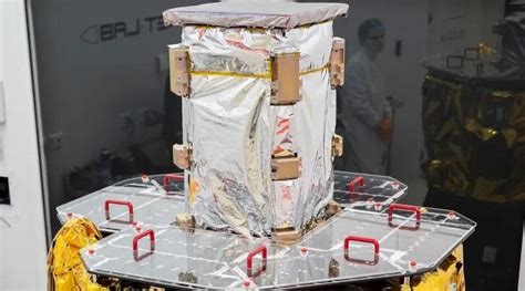 NASA launches CAPSTONE mission to the moon